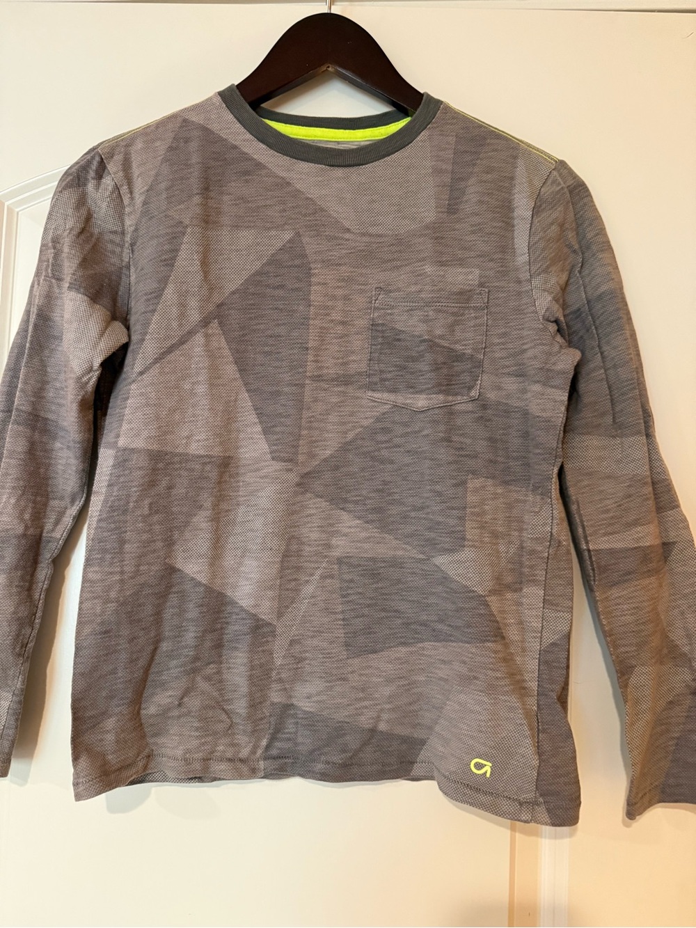 Gap Fit Boys Gray Geometric Long Sleeve Shirt Size L